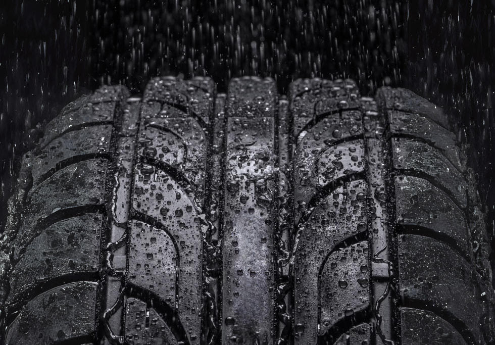 Pneu pluie moto